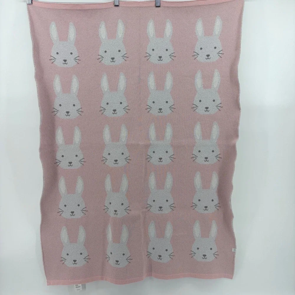 Elegant Baby Luxury Cotton Jacquard Knit Blanket Pink White Repeats Bunny Face